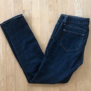 PAIGE Skyline Low-Rise Skinny Jean - Mid/Dark Wash